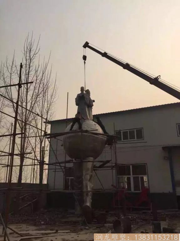 人物不锈钢雕塑 景观雕塑制作 人物不锈钢雕塑 景观雕塑制作