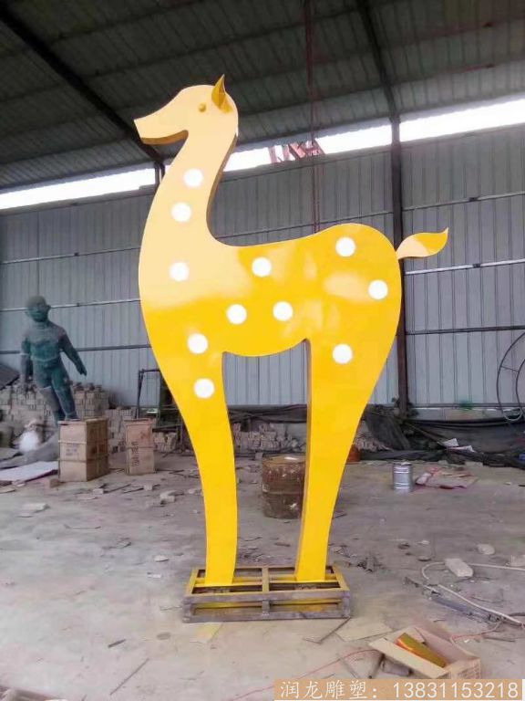 不锈钢长颈鹿雕塑厂家 动物雕塑供应